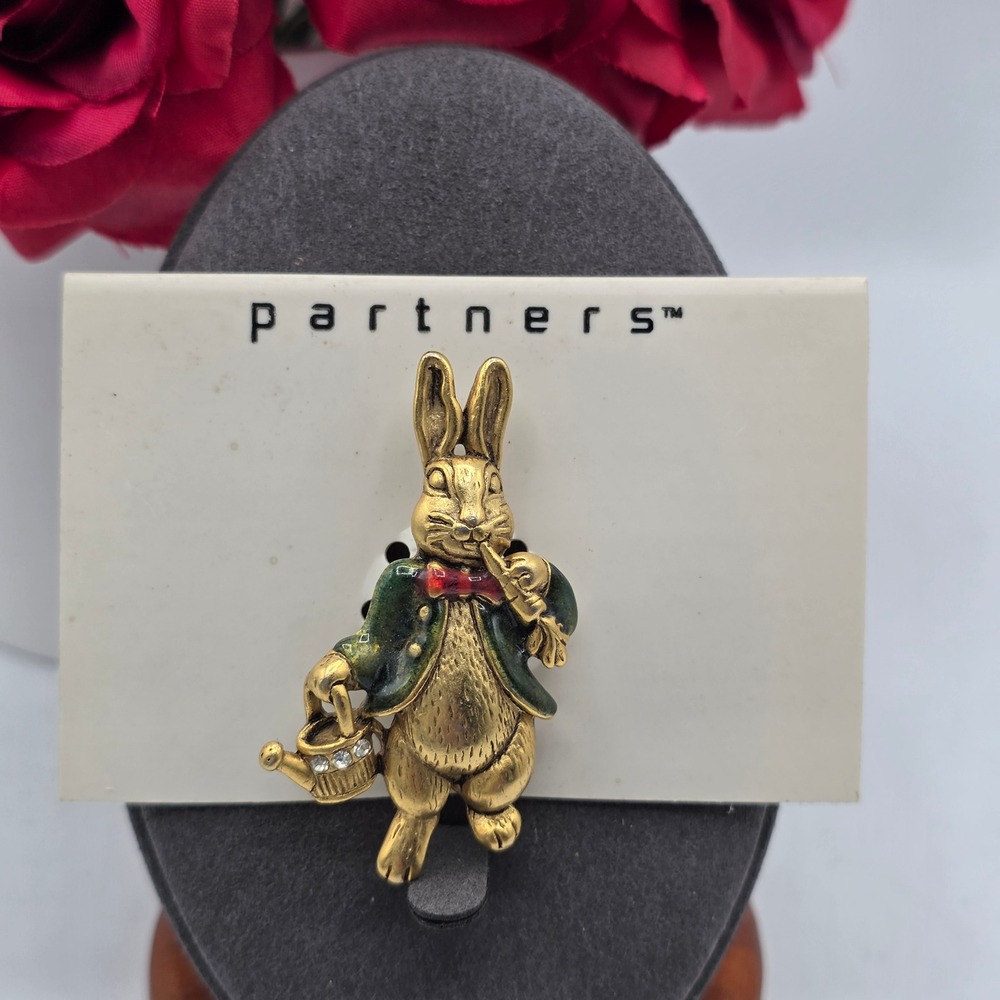 Partners Peter Rabbit Bunny Brooch Gold Tone Enamel‎ Rhinestone Watering Can Pin